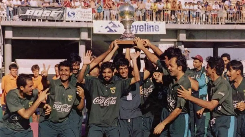 Shehbaz Seniour Ex. Pakistani Captain tells the story of rise and fall of Pakistan Hockey reminding a golden page of Pakistan's Hockey history