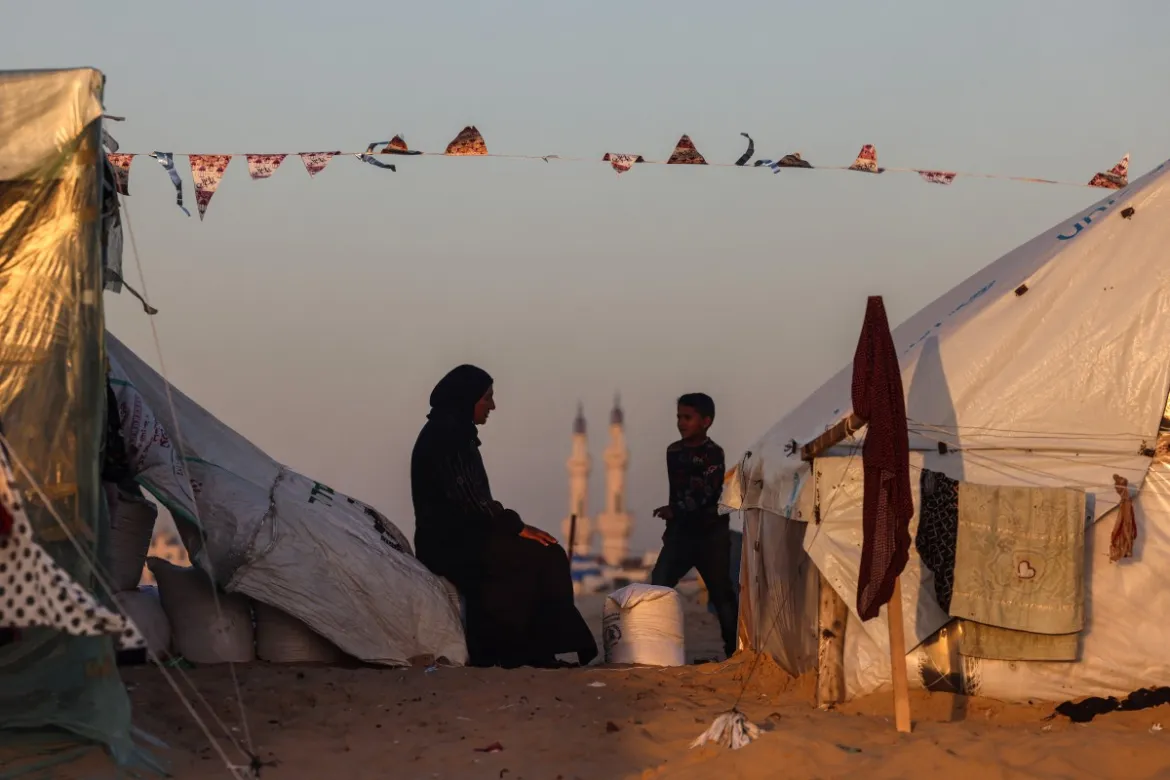 Happiness of Ramadan in Gaza amidst hunger , air strikes and seige