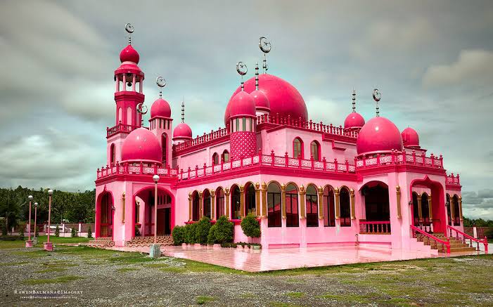 built with innovation- Unique mosques around the world