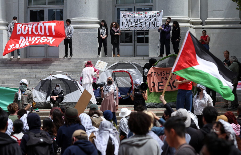 ‘Stop Arming Israel’ - Wide Spread Demonstrations erupted in US UNIVERSITIES .