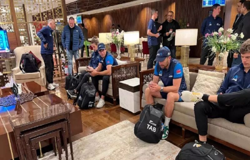 Here comes Kiwis - New zealand team reaches Islamabad for T20I series .