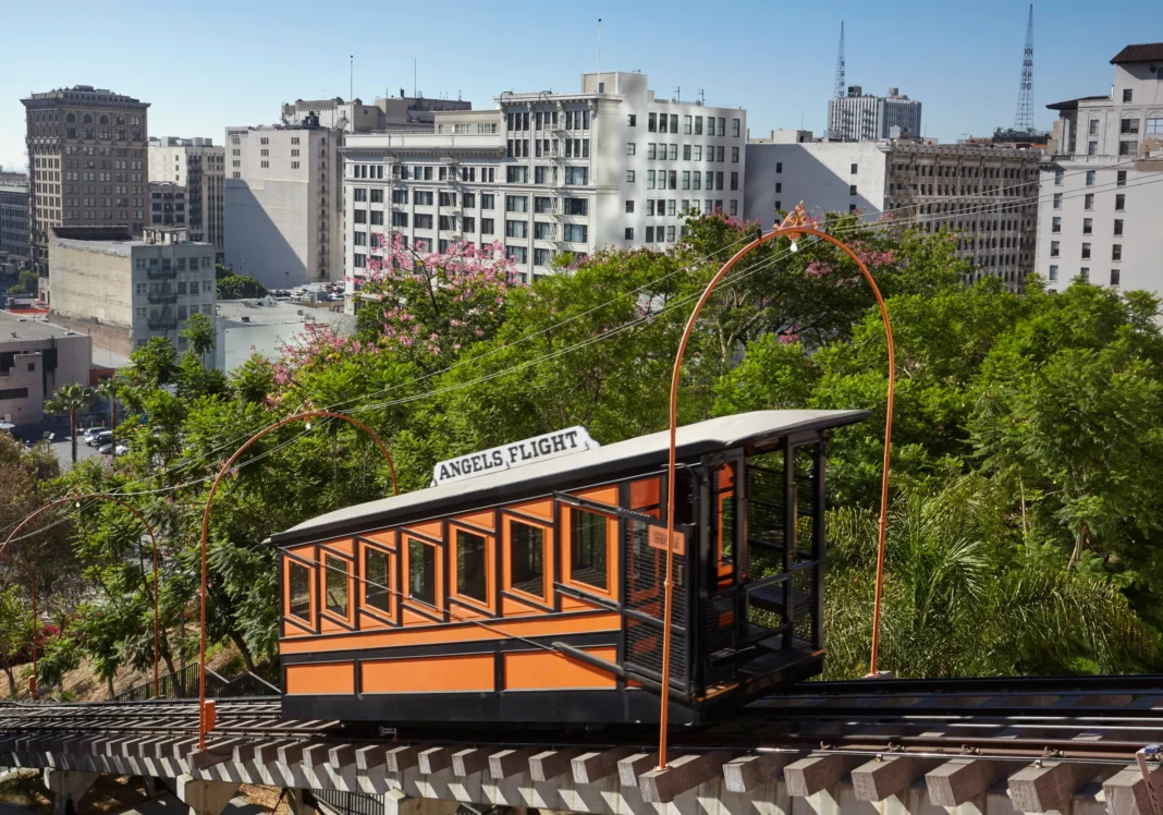 World’s Shortest Train Line Angels Flight Railway Spans Just 298 Feet in a Minute From Start to Finish