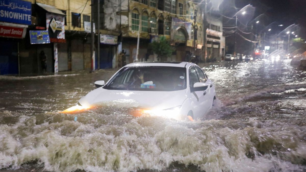 Heavy Rainfall Predicted for Karachi and Sindh