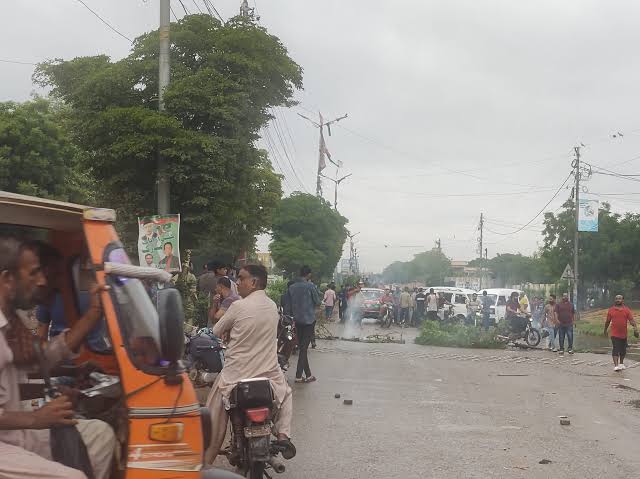 Karachi Areas Hit Hard as Traders Unite in Nationwide Strike Against High Costs