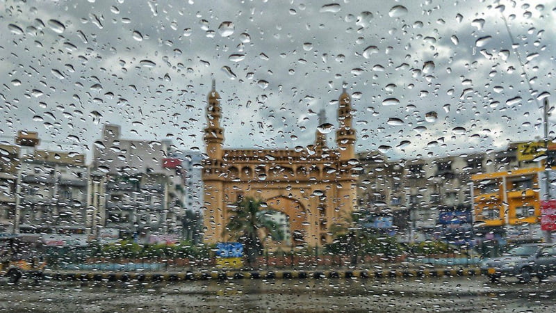 Karachi Experiences Drizzling as Rainfall and Thunderstorms Predicted Nationwide