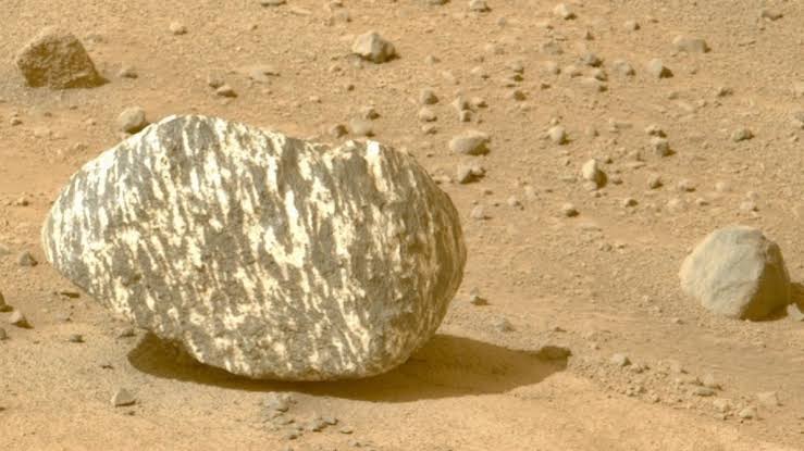 NASA Discovers Fascinating Zebra-Like Rock on Mars