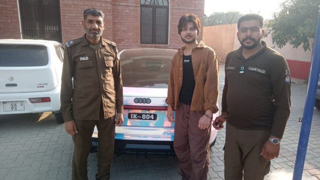 TikTok Star Nadeem Naniwala Detained for Using Fake License Plate in Lahore