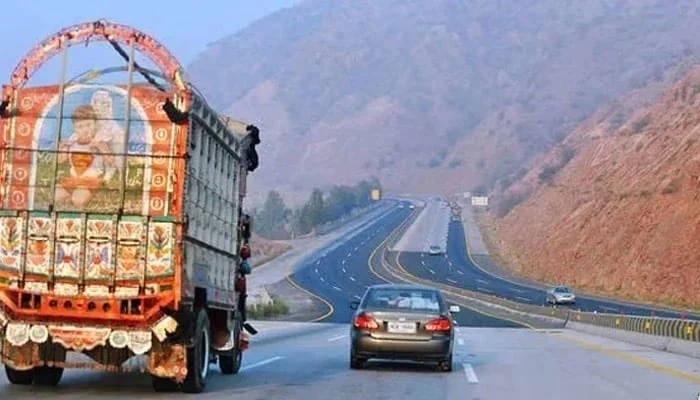 Karachi to Sukkur - Sindh & Federal Governments agree to Extend M6 Motorway