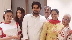 Abhishek's Absence at Family Event Fuels Divorce Rumors with Aishwarya 1 Abhishek's Absence at Family Event Fuels Divorce Rumors with Aishwarya