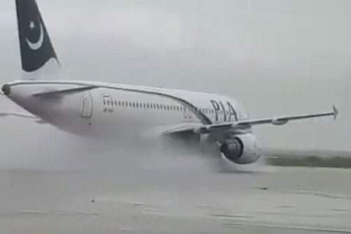 Stormy Weather Grounds 16 Flights from Karachi Airport