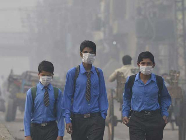 Smog Monster - Forces Lahore Schools to Close for a Week