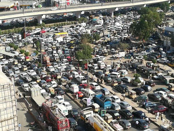 Avoid These Routes-Karachi's Traffic Overhaul Continues on Day 2 of IDEAS 2024