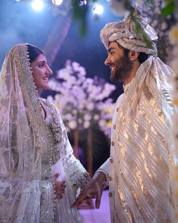 Sheheryar Munawar & Maheen Siddiqui Tie the Knot in Beautiful Nikah Ceremony 3 Sheheryar Munawar & Maheen Siddiqui Tie the Knot in Beautiful Nikah Ceremony