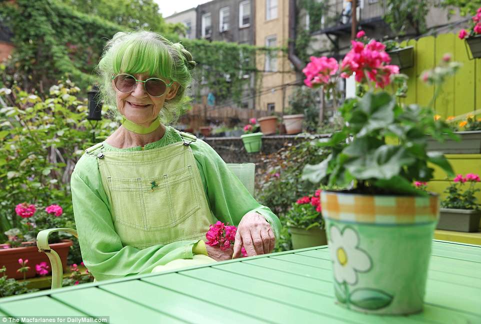 From Head to Toe It’s Green- The Brooklyn Woman Who Reimagined Green Color 2 From Head to Toe It’s Green- The Brooklyn Woman Who Reimagined Green Color