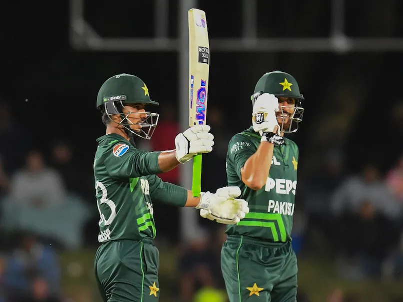Salman Ali Agha’s Sportsmanship Gesture After Pakistan's ODI Victory 3 Salman Ali Agha’s Sportsmanship Gesture After Pakistan's ODI Victory