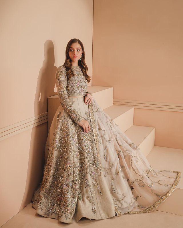 Top Pakistani Bridal Fashion Trends for this Wedding Season 5 Top Pakistani Bridal Fashion Trends for this Wedding Season