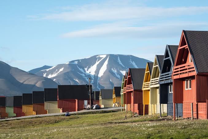 Svalbard-Europe's Visa Free Hidden Gem for Adventurers and Workers 2 Svalbard-Europe's Visa Free Hidden Gem for Adventurers and Workers