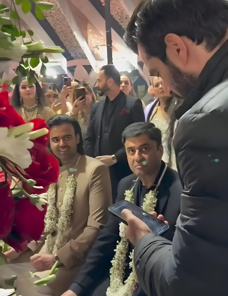 Hamza Ali Abbasi’s Latest Role-From Actor to Nikah Officiant 1 Hamza Ali Abbasi’s Latest Role-From Actor to Nikah Officiant
