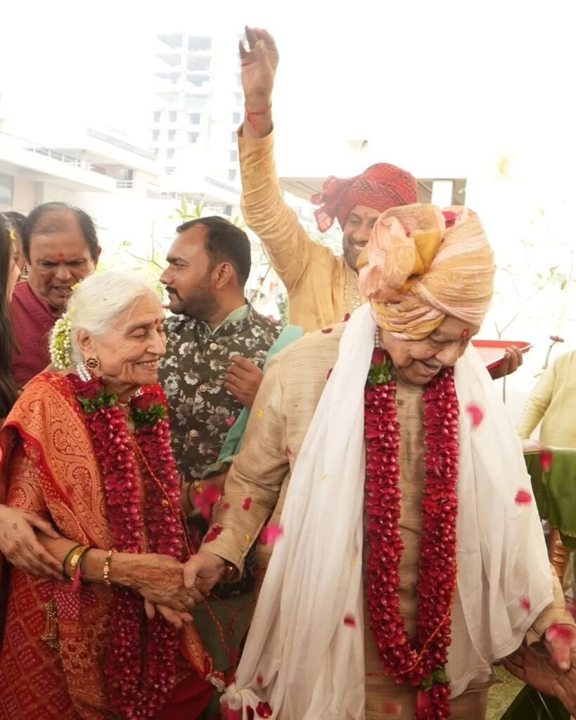 Love Wins, Even After 64 Years! 80-Year-Old Couple Finally Gets Dream Wedding 3 Love Wins, Even After 64 Years! 80-Year-Old Couple Finally Gets Dream Wedding