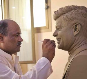 'Stone Speaks, He Listens'- Fakeero Solanki Carving History with Art