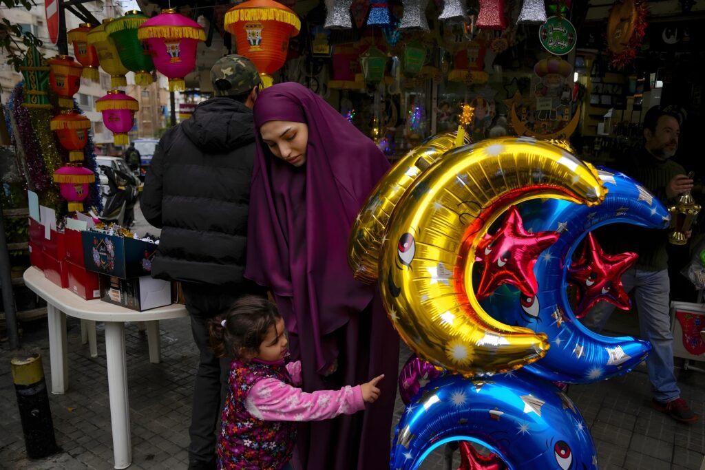 Ramadan Around the World-A Month of Faith, Fasting, and Festivities 7 Ramadan Around the World-A Month of Faith, Fasting, and Festivities
