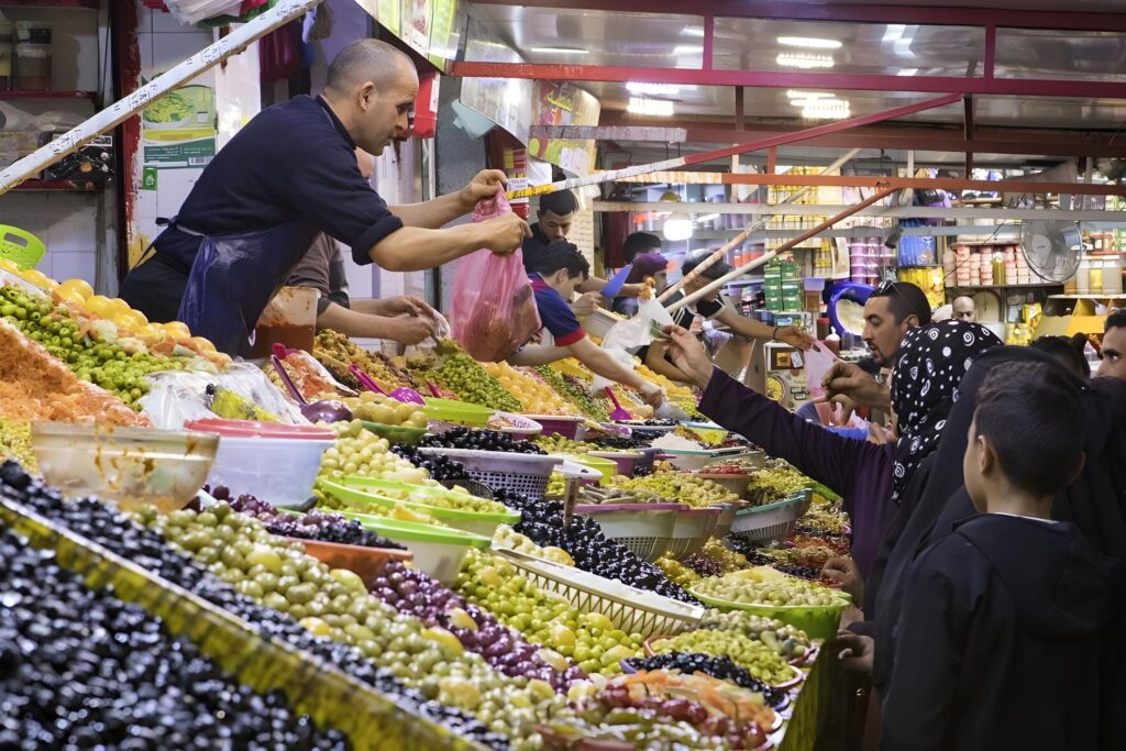 Ramadan Around the World-A Month of Faith, Fasting, and Festivities 12 Ramadan Around the World-A Month of Faith, Fasting, and Festivities