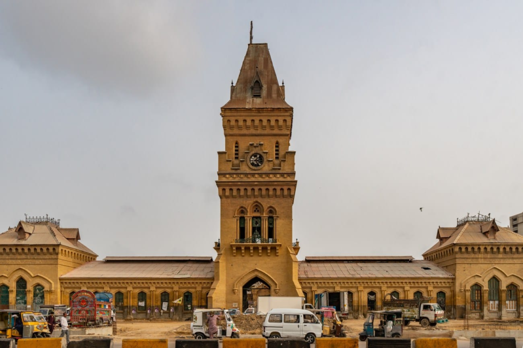 Karachi’s Empress Market Glows-Up: New Parking, Less Chaos! 1 Karachi’s Empress Market Glows-Up: New Parking, Less Chaos!