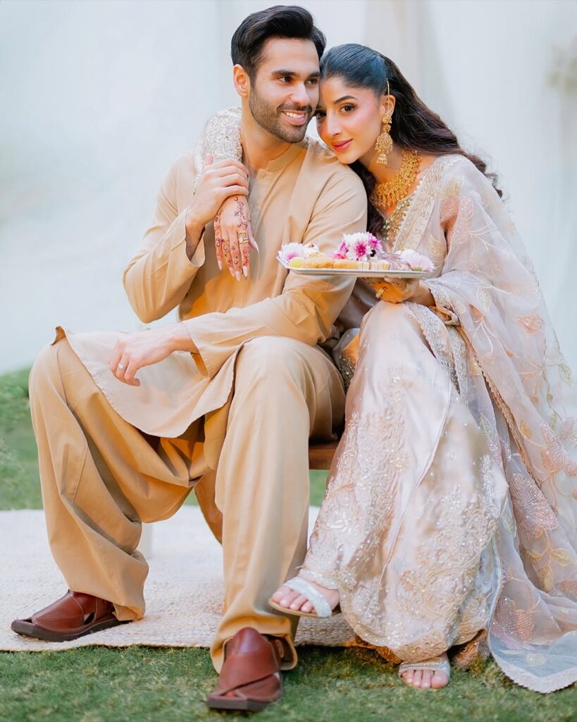 Eid Glam: How Pakistani Celebrities Shine in Style on Eid 9 Eid Glam: How Pakistani Celebrities Shine in Style on Eid