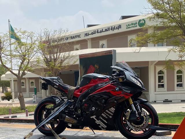 Dubai Police Fines Biker Over Social Media Wheelie Stunt 1 Dubai Police Fines Biker Over Social Media Wheelie Stunt