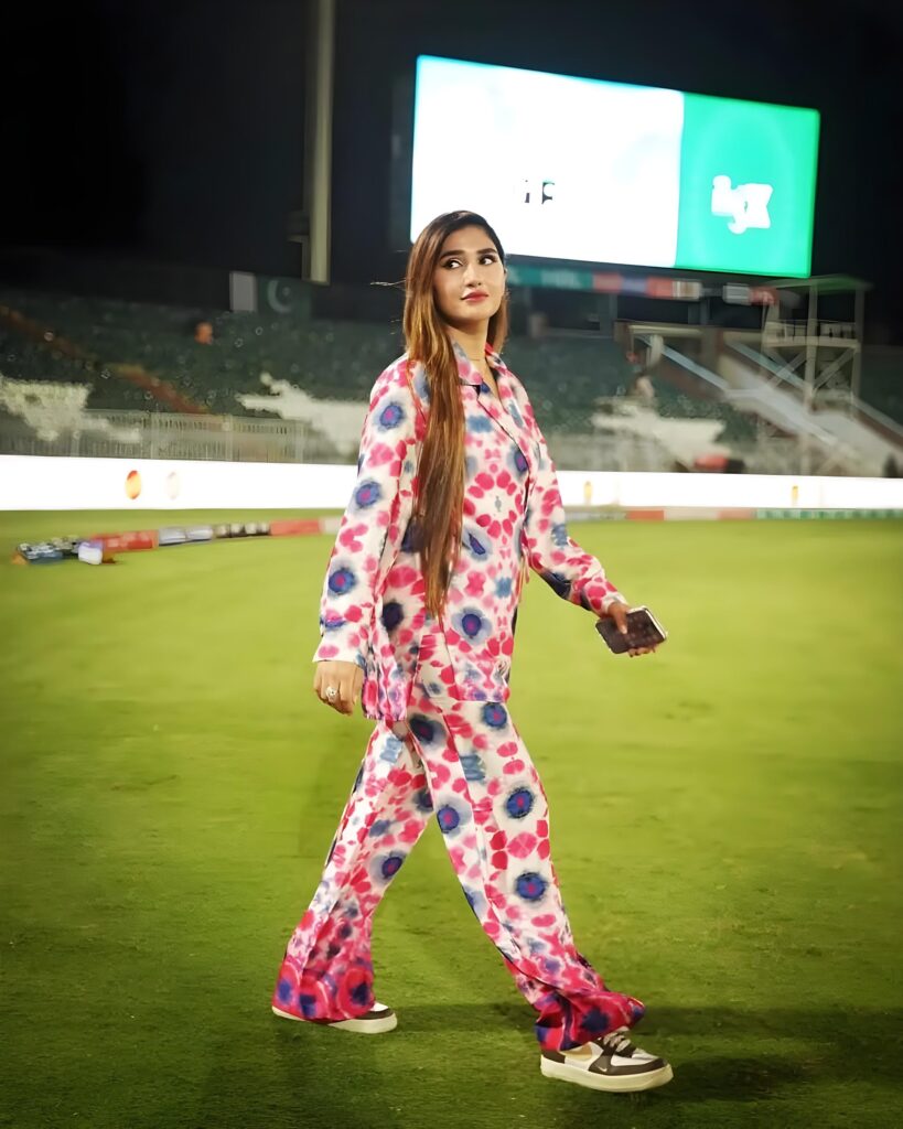 Samiya Hassan Ali Steals the Spotlight at PSL – Glam, Love & Star-Packed Moments! 1 Samiya Hassan Ali Steals the Spotlight at PSL – Glam, Love & Star-Packed Moments!