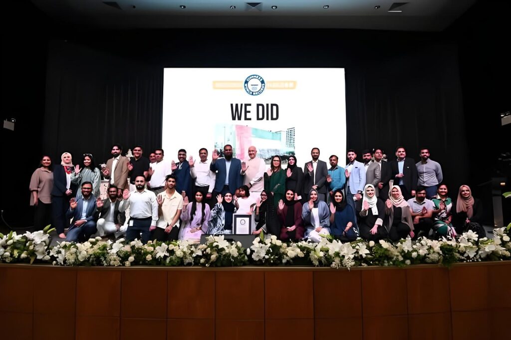 24,514 Handprints, One Flag - Pakistani Community’s Powerful Tribute to the UAE 2 24,514 Handprints, One Flag - Pakistani Community’s Powerful Tribute to the UAE