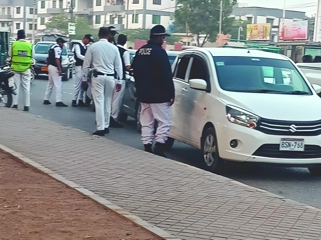 Fines, Fury & Frustration-Karachi’s Number Plate Drive Sparks Public Meltdown 4 Fines, Fury & Frustration-Karachi’s Number Plate Drive Sparks Public Meltdown
