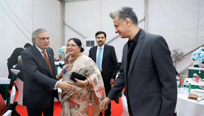 Iconic Actress Shabnam Appeals to Ishaq Dar for Direct Flights