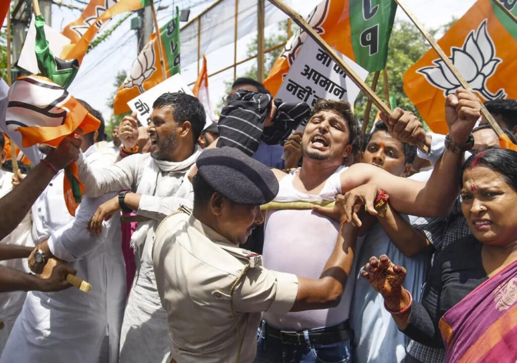 Clashes in Patna-BJP vs Congress Over ‘Insult’ to PM Modi