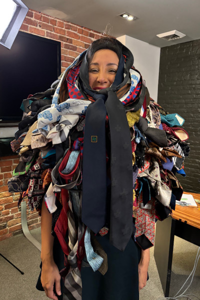 360 Neckties at One Time ! Canadian Politician Wraps Up World Record