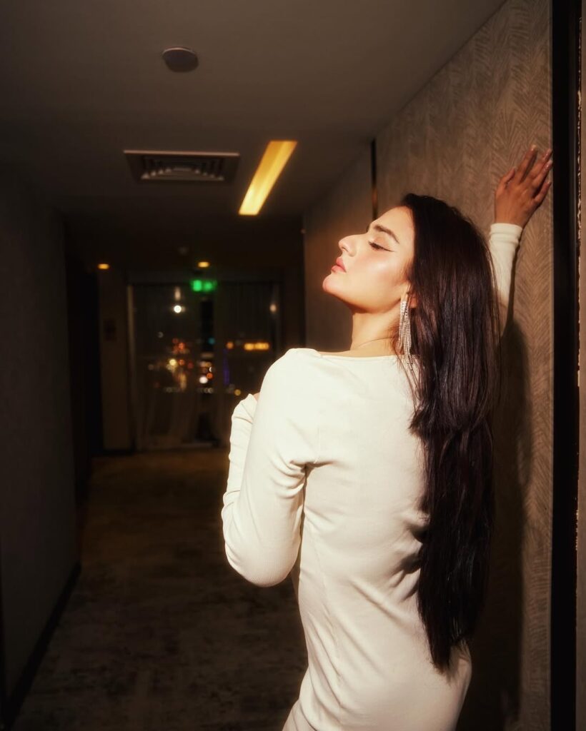 Hira Mani’s Bold Outfit Sparks Controversy on Social Media