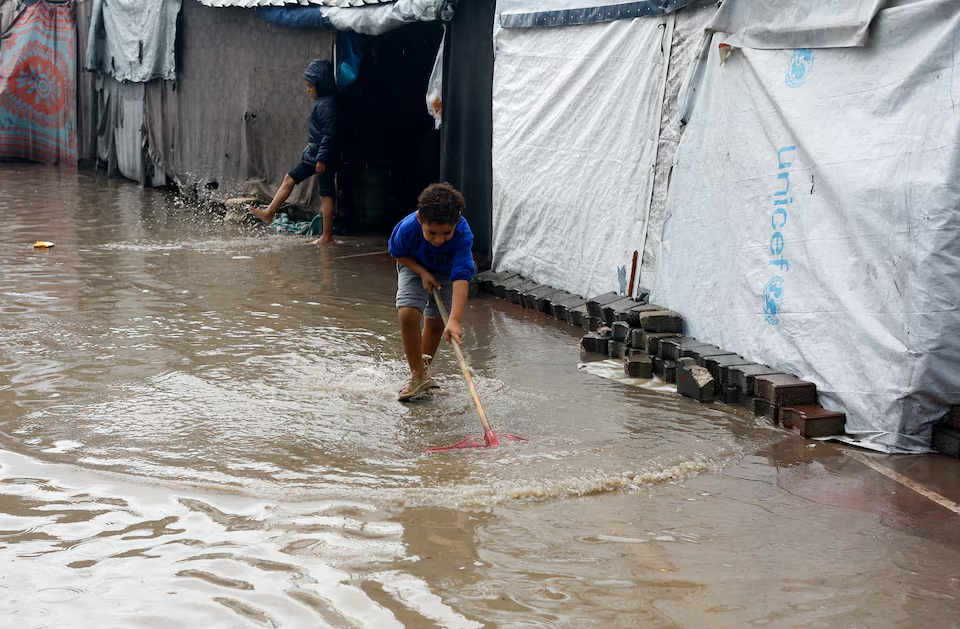 Heavy Rains in Gaza-Thousands of Displaced Palestinians at Risk