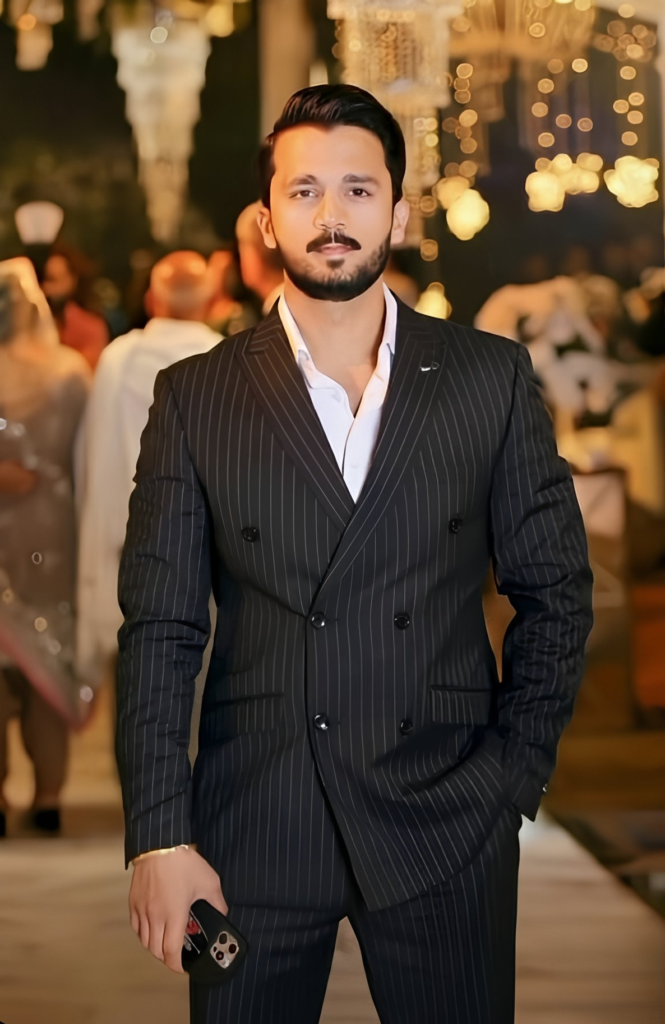 Viral Throwback-Rajab Butt’s Old Photos Spark Funny Reactions